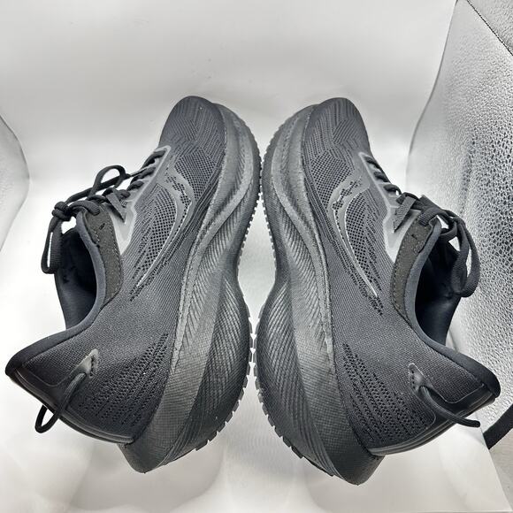 Saucony Triumph 21 ‘Triple Black’ Men’s Running Shoes Size 11 (S20881-12) NWOB main image 1